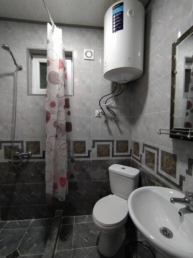 Tetne Qor Guesthouse メスティア エクステリア 写真